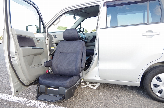 福祉車両 ワゴンR MH22S 昇降シート 助手席 - 内装、インテリア